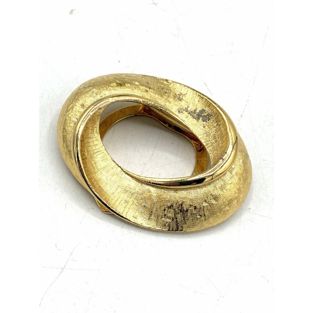 Lieba USA Signed Gold Tone Oval Scarf Clip Brushed Texture Vintage